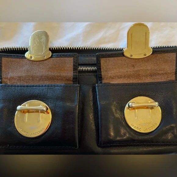 Marc Jacobs Black Leather Wallet Gold Hardware Multi Pocket Zip - Picture 14 of 15